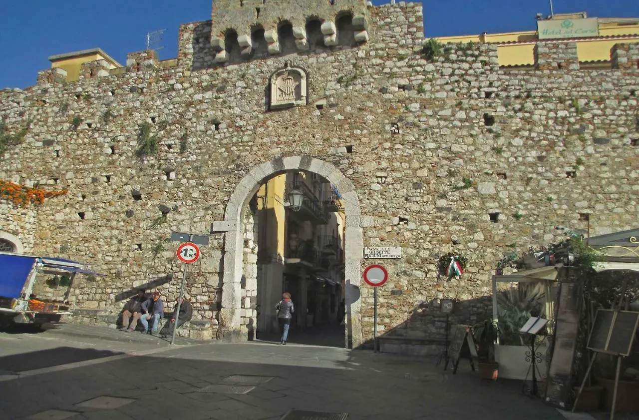 Bed & Breakfast La Rocca Taormina Italy