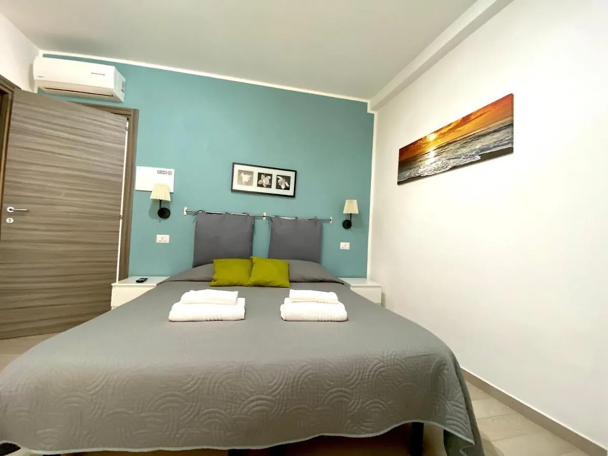 Bed & Breakfast La Rocca Taormina 0*,  Italy